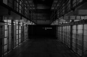Todo lo que debes saber sobre la pena privativa de libertad: guía completa